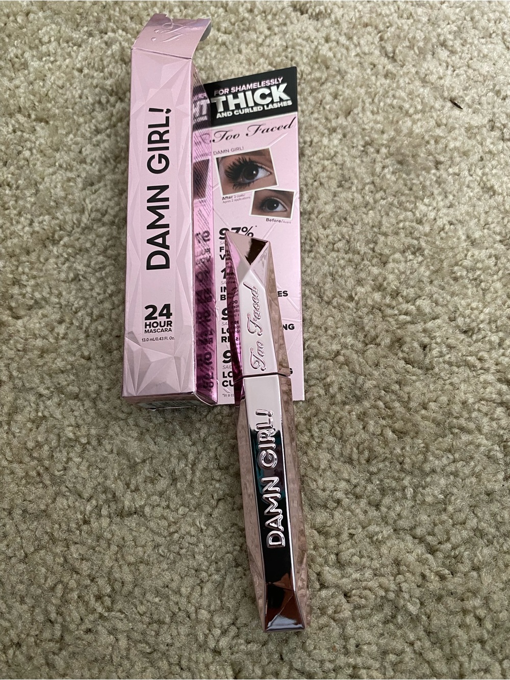 Too Faced Damn Girl! Mascara - Metallic Rose